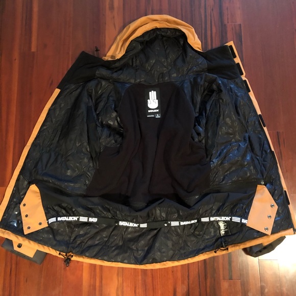 Bataleon Balder Men’s Large Snowboard Jacket 10k - Picture 3 of 4